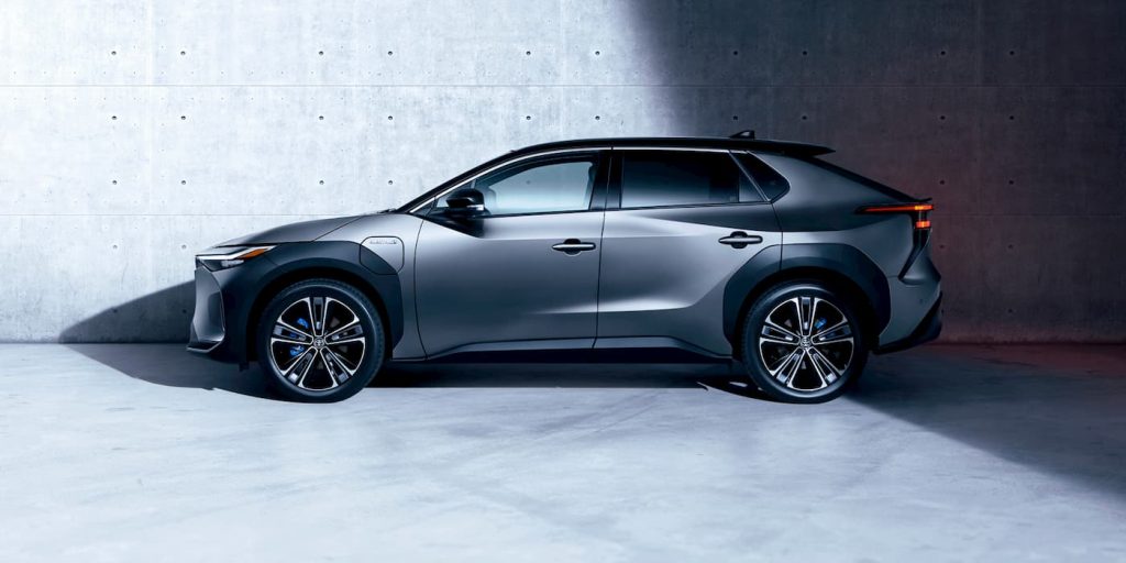 Toyota venderà quote di partecipazione in Denso, per 4.7 miliardi di dollari, mentre cerca di recuperare nella corsa dei veicoli elettrici. | Elettronauti.it