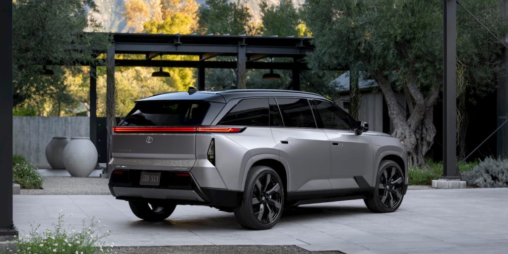 Toyota accelera sulle BEV: nuovi investimenti in USA | Elettronauti.it