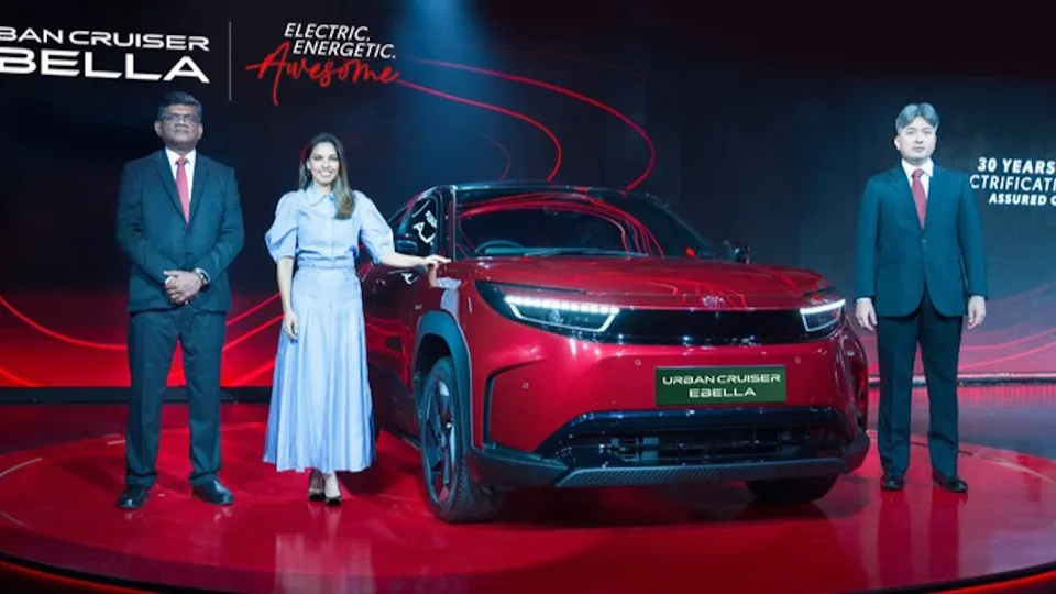 Toyota Urban Cruiser Ebella EV debutta in India