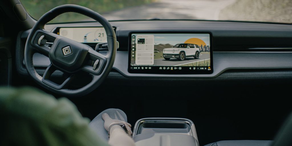 Uber investe in Rivian: 50.000 robotaxi elettrici | Elettronauti.it