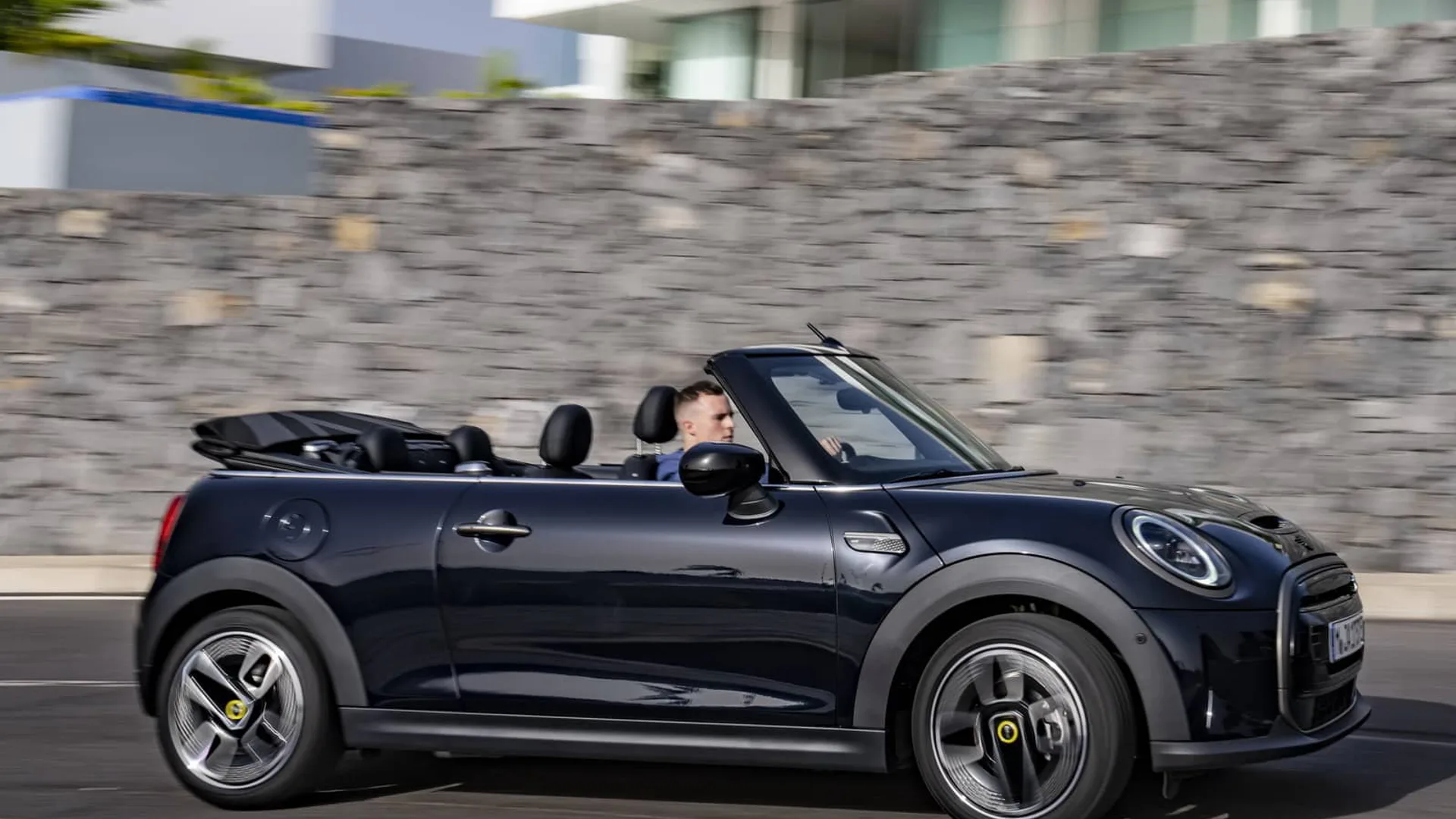 Una nuova Mini Cooper SE Cabrio è in arrivo?