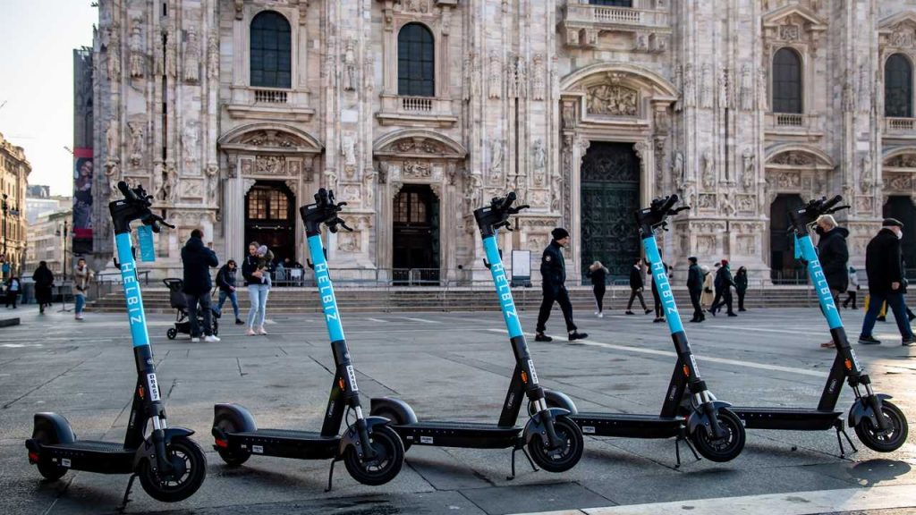 Usate i mezzi pubblici per non inquinare... dicevano... | Elettronauti.it