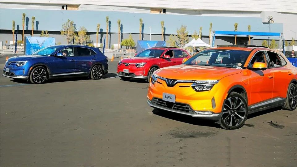 VinFast taglia i prezzi del leasing per il modello VF 8 di oltre il 50%
