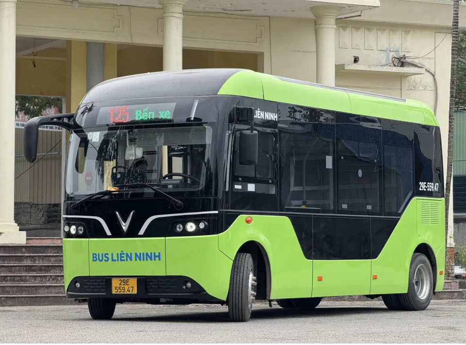 Vinfast EB6 | Elettronauti.it