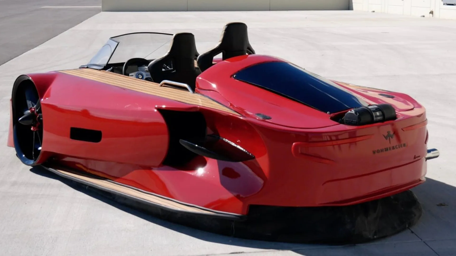 Vonmercier è l'hovercraft elettrico sportivo