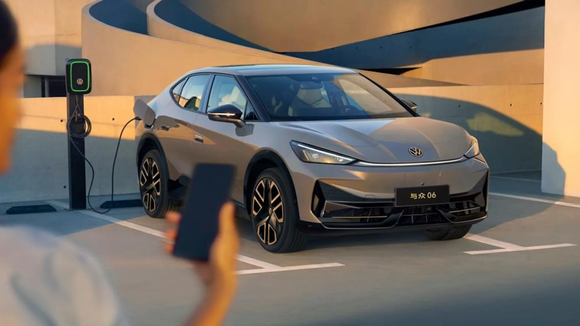 Volkswagen ID.UNYX 06 - aggiornamenti e nuovo prezzo