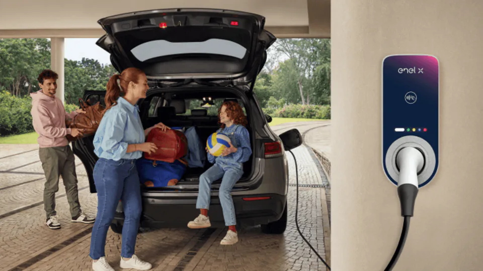 Enel X, con la Wallbox 10.000Km in omaggio