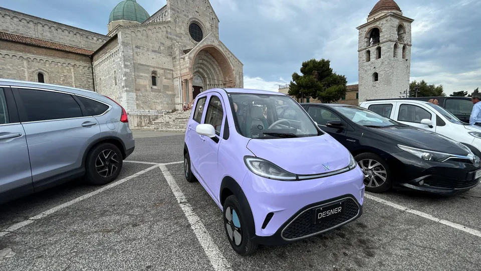 Jinpeng XY, primo quadriciclo 4 porte in Ialia