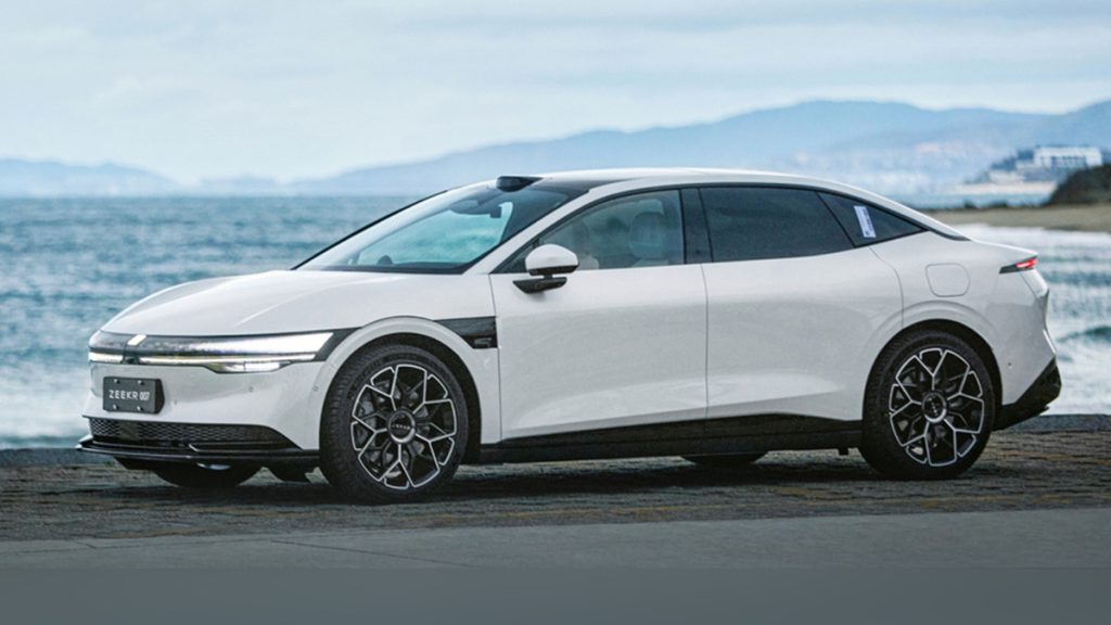 ZEEKR 007, la berlina cinese da 870Km di autonomia | Elettronauti.itZEEKR 007, la berlina cinese da 870Km di autonomia | Elettronauti.it