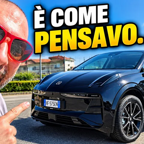 Copertina del video dedicato alla prova italiana della Zeekr X, con focus su comfort, tecnologia e dinamica di guida