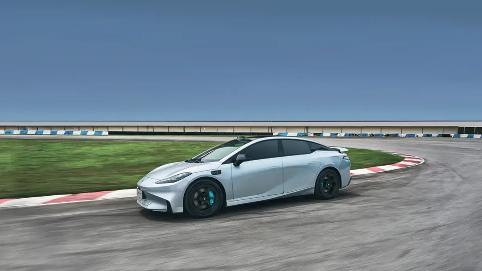 Elettronauti - Aion Hyper Gt Hyper Gt 710 Supercharged - esterno