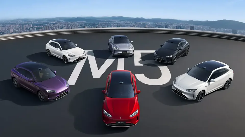Elettronauti - Aito M5 M5 RWD - esterno