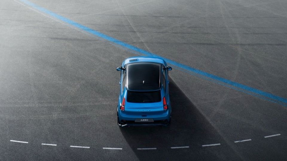 Elettronauti - Alpine A290 GT - Blu - Esterno - Vista anteriore a tre quarti
