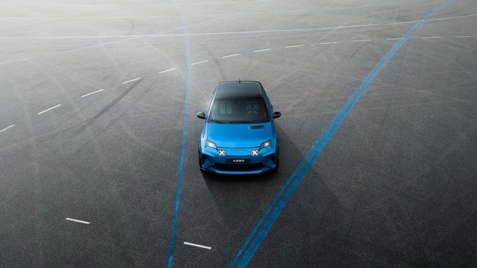 Elettronauti - Alpine A290 GT - Blu - Esterno - Vista anteriore a tre quarti