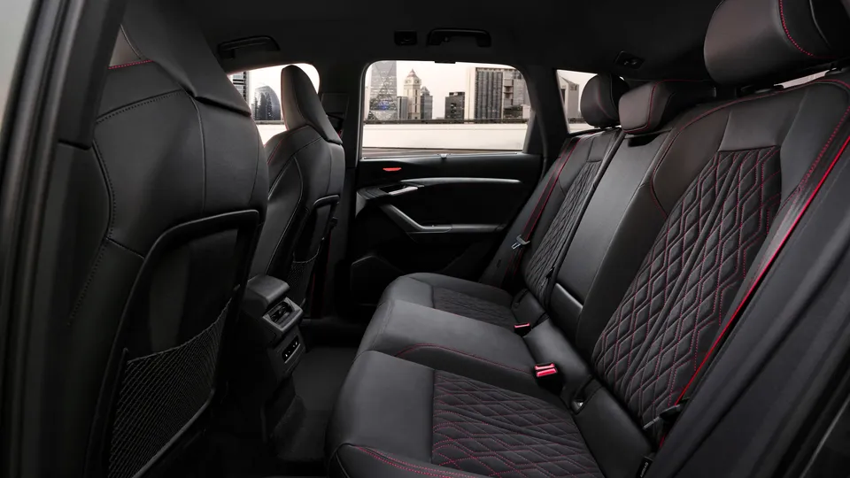 Elettronauti - Audi Q6