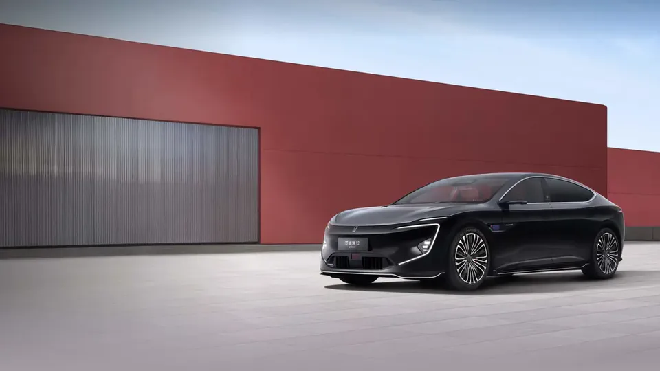 Elettronauti - Avatr 12 12 AWD EV - esterno