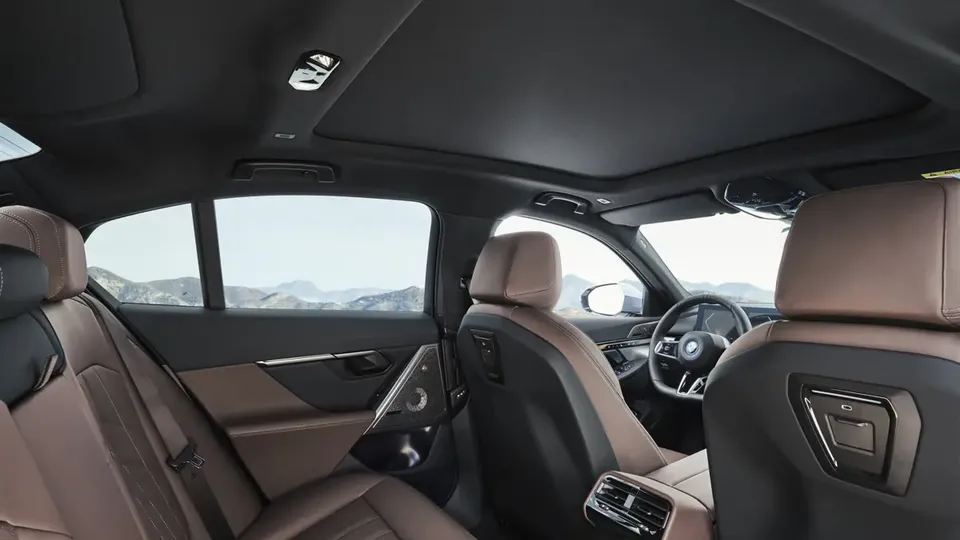 Elettronauti - BMW i5
