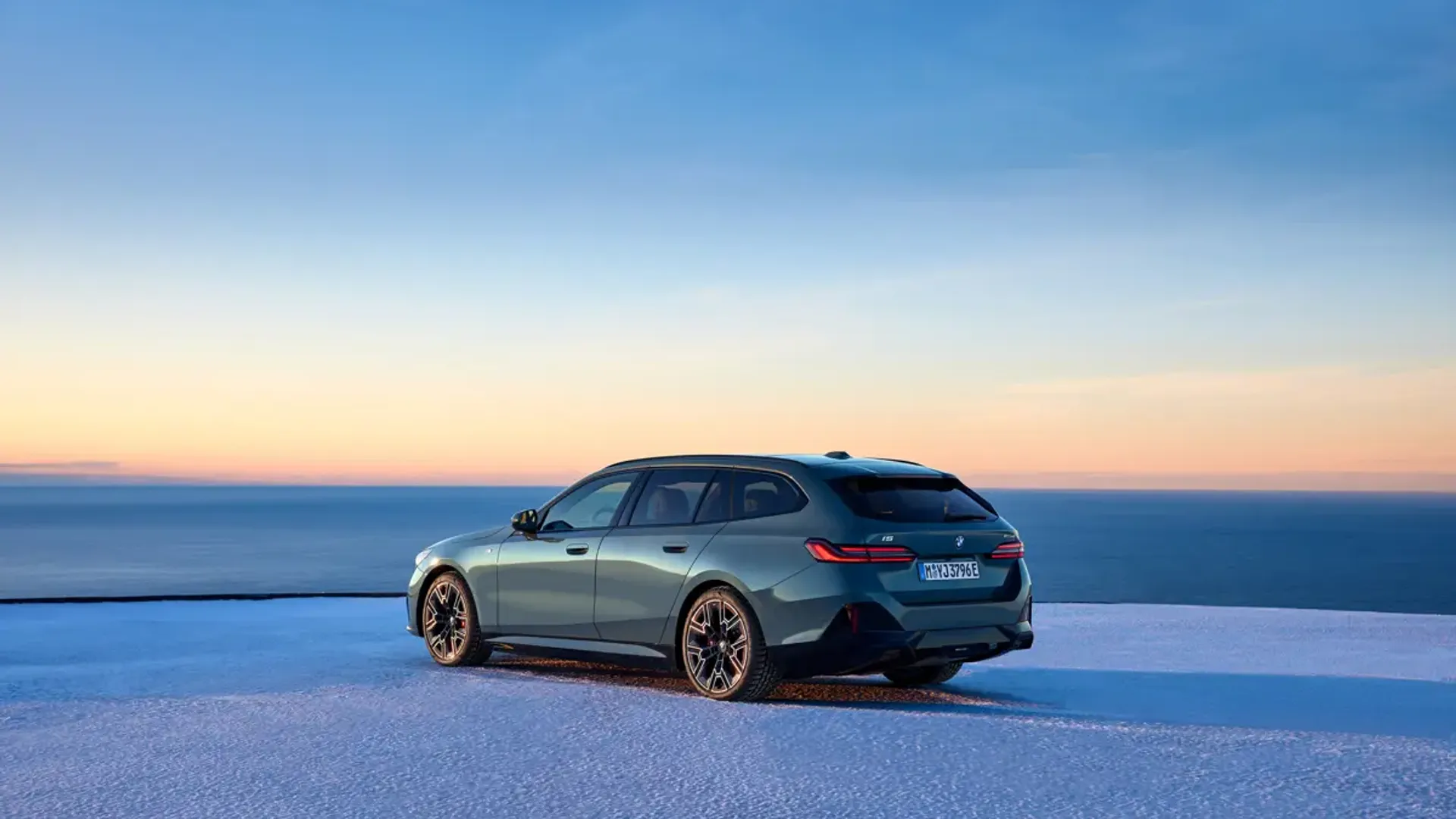 Elettronauti - BMW i5 Touring