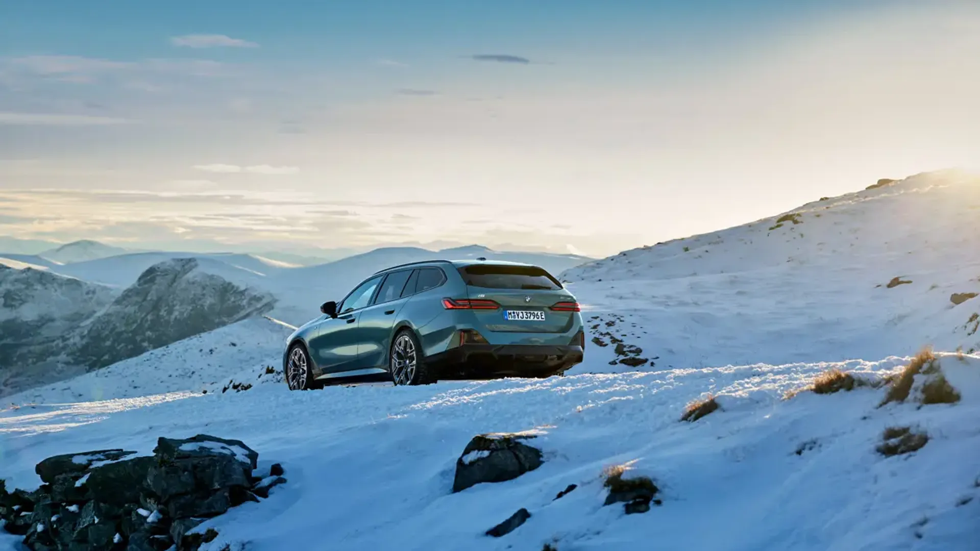 Elettronauti - BMW i5 Touring