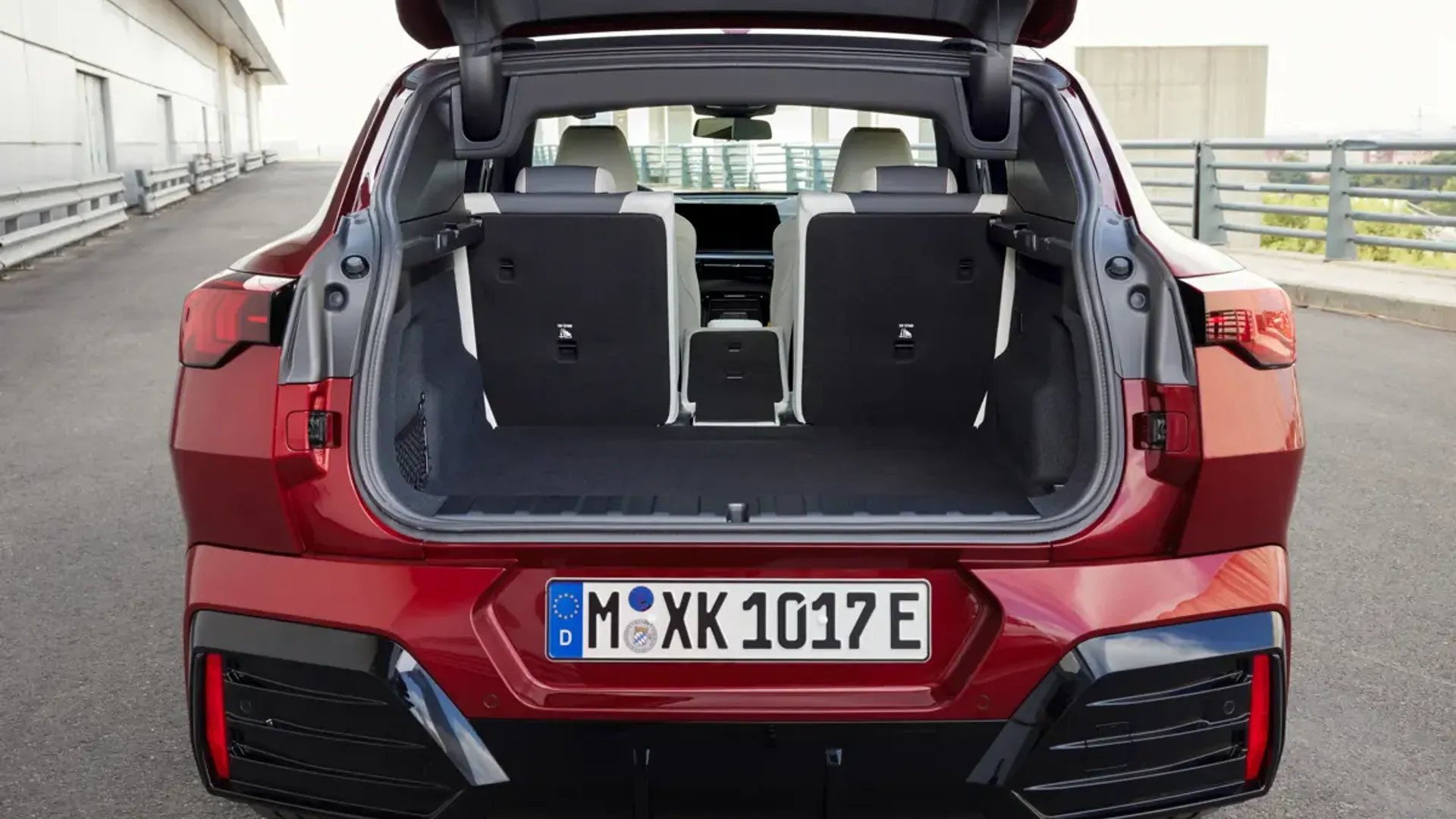 Elettronauti - BMW iX2