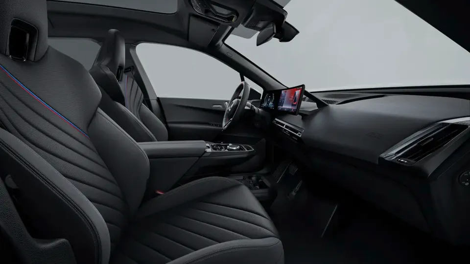 Elettronauti - BMW iX M70 xDrive - Plancia - Vista della plancia
