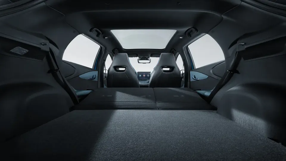 Elettronauti - BYD Dolphin Comfort - Vano di carico - Bagagliaio