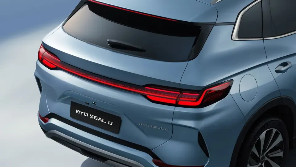 Elettronauti - BYD Seal U Design - Bianco - Esterno - Vista posteriore