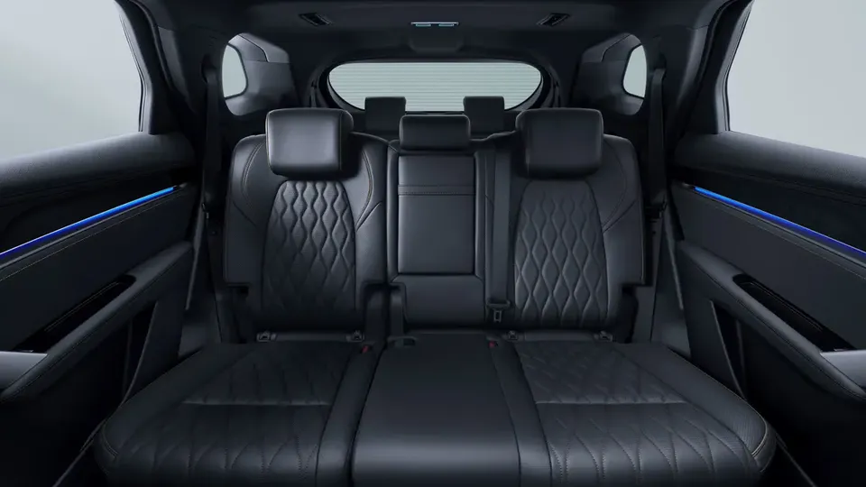 Elettronauti - BYD Tang 4x4 Long Range - Sedili - Sedili posteriori