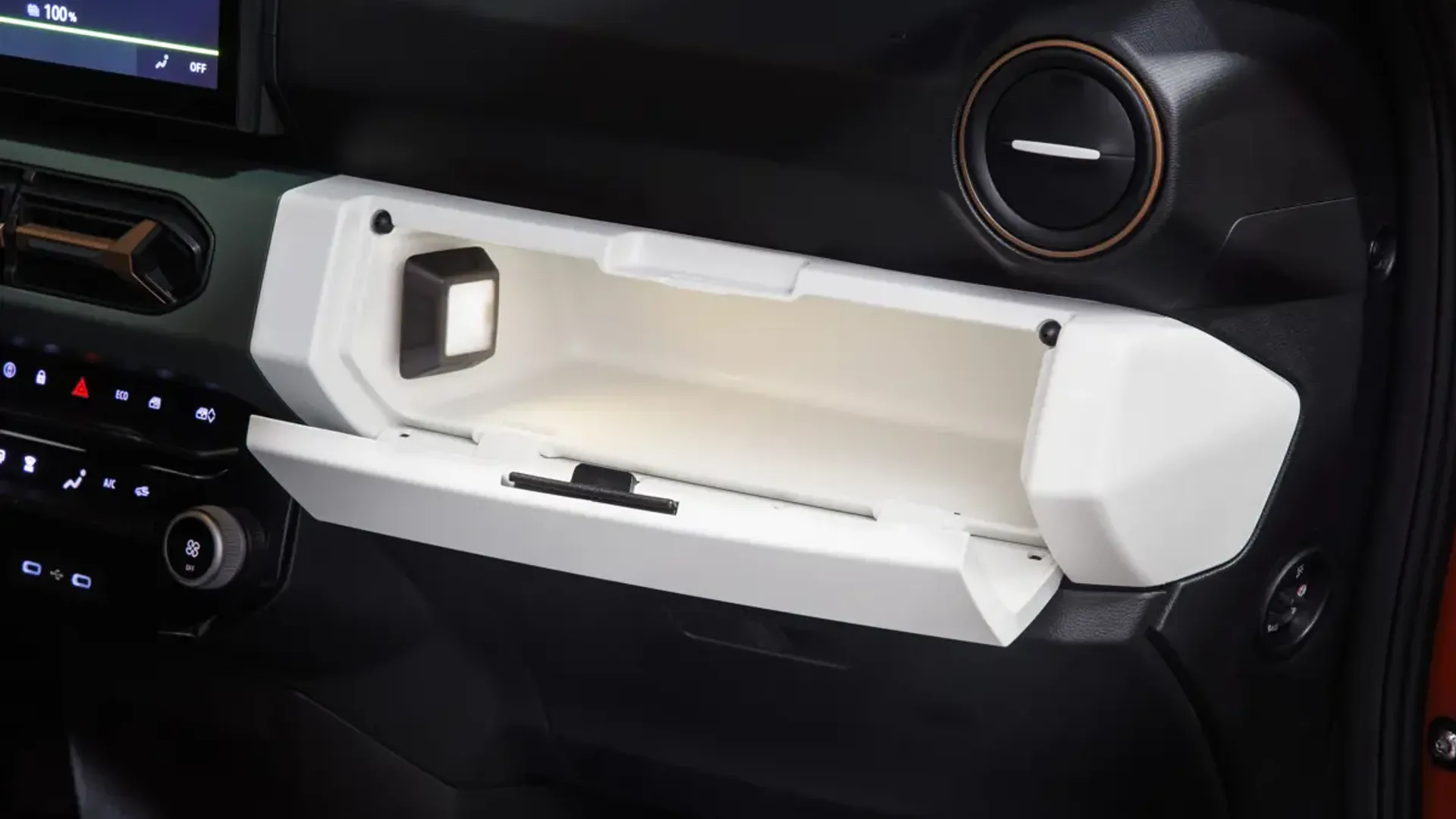 Elettronauti - Dacia Spring Spring 65HP - interni