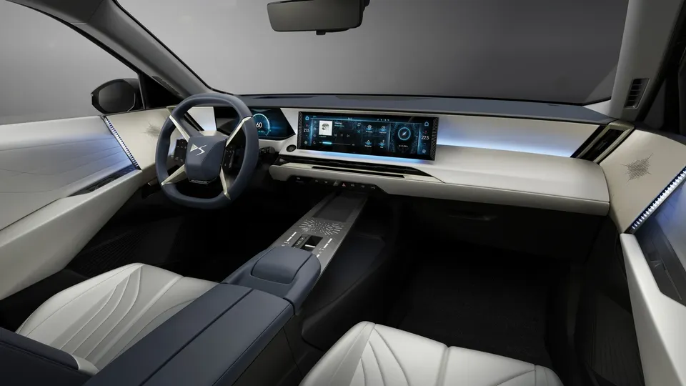 Elettronauti - DS 7 e-tense