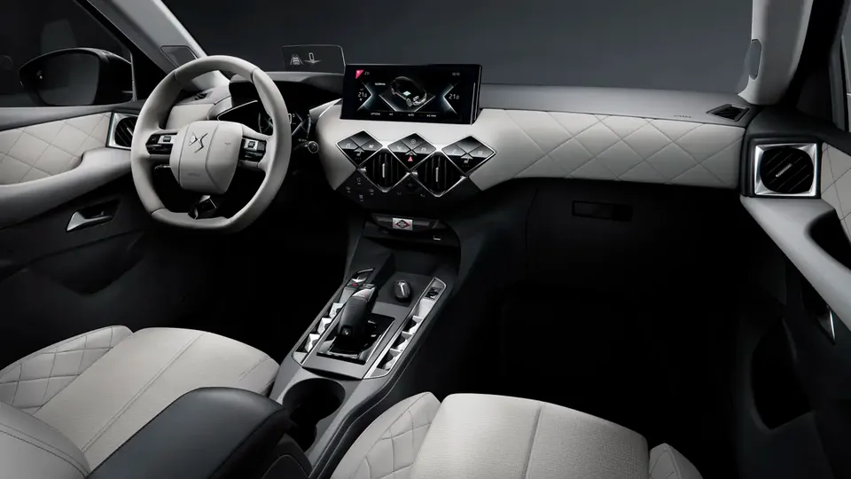 Elettronauti - DS 3 E-Tense - Plancia - Vista della plancia