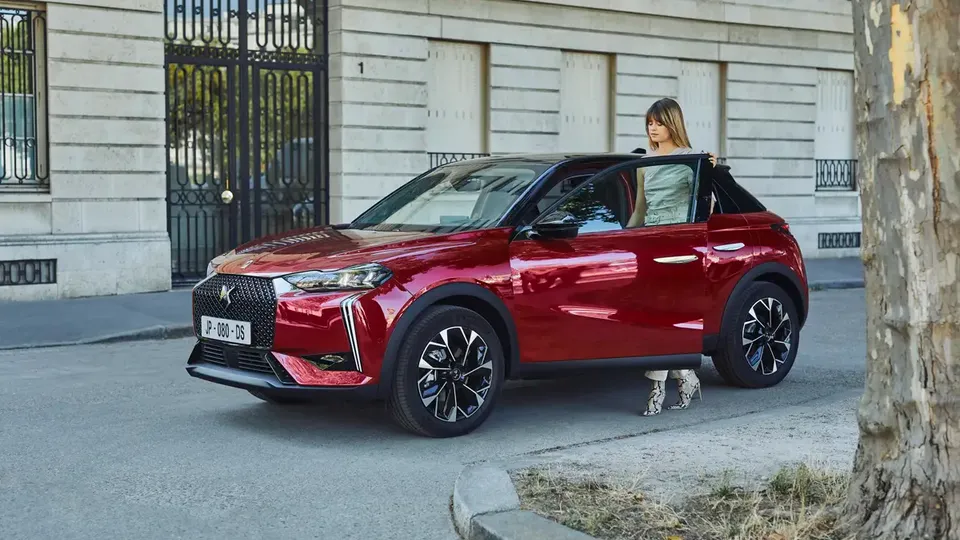 Elettronauti - DS 3 E-Tense - Grigio - Esterno - Vista anteriore a tre quarti
