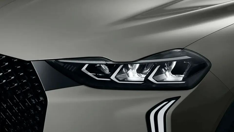 Elettronauti - DS 3 E-Tense - Grigio - Esterno - Vista anteriore a tre quarti