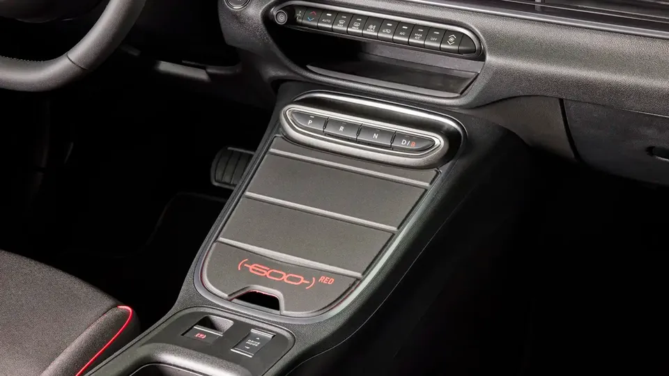 Elettronauti - Fiat 600e - Interni - Vista della plancia