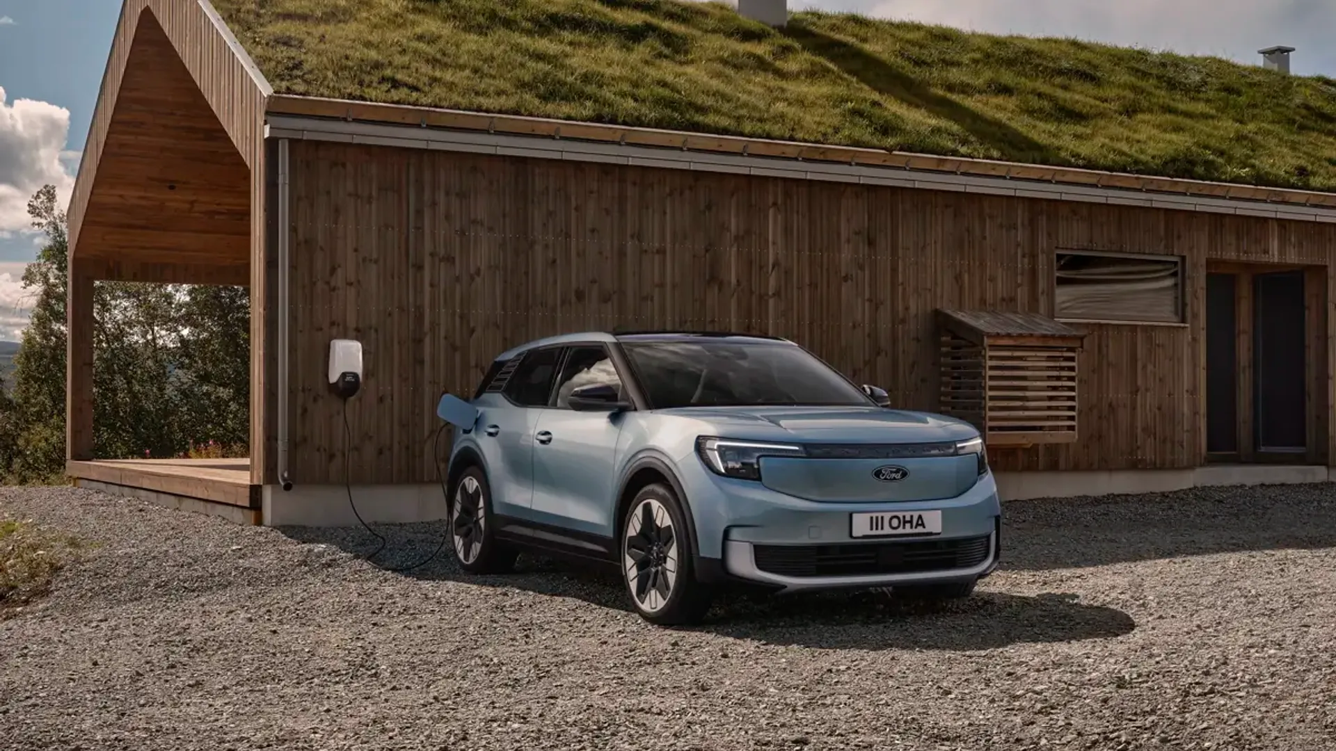 Explorer Extended Range RWD