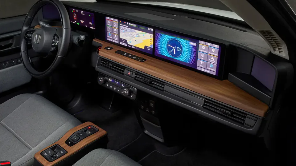 Elettronauti - Honda e e Advance - infotainment