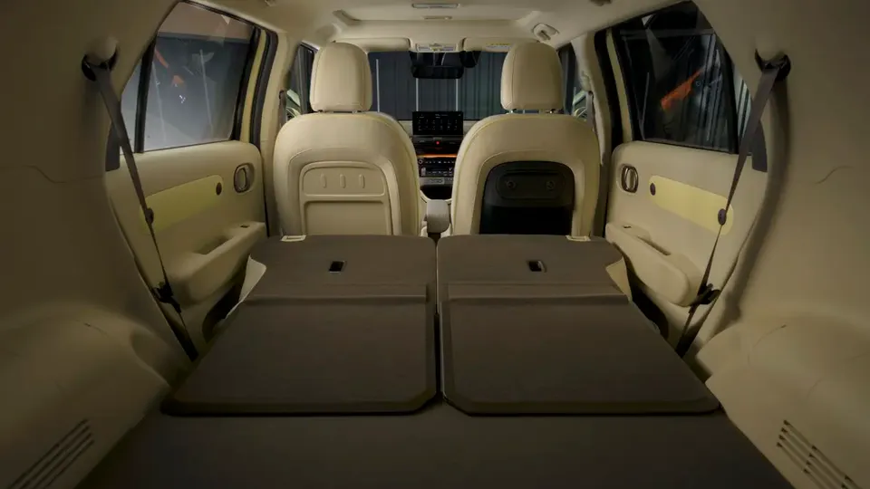 Elettronauti - Hyundai Inster Standard Range - Vano di carico - Bagagliaio