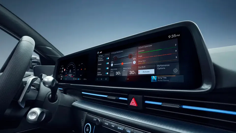 Elettronauti - Hyundai IONIQ 6 N - Blu - Esterno - Vista anteriore a tre quarti
