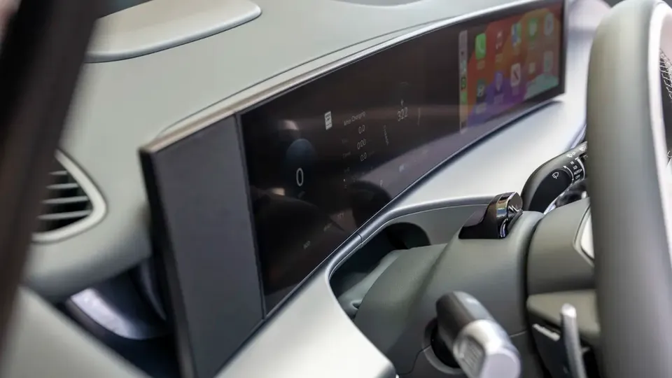 Elettronauti - Hyundai Ioniq 9 Long Range RWD - Infotainment - Vista della plancia
