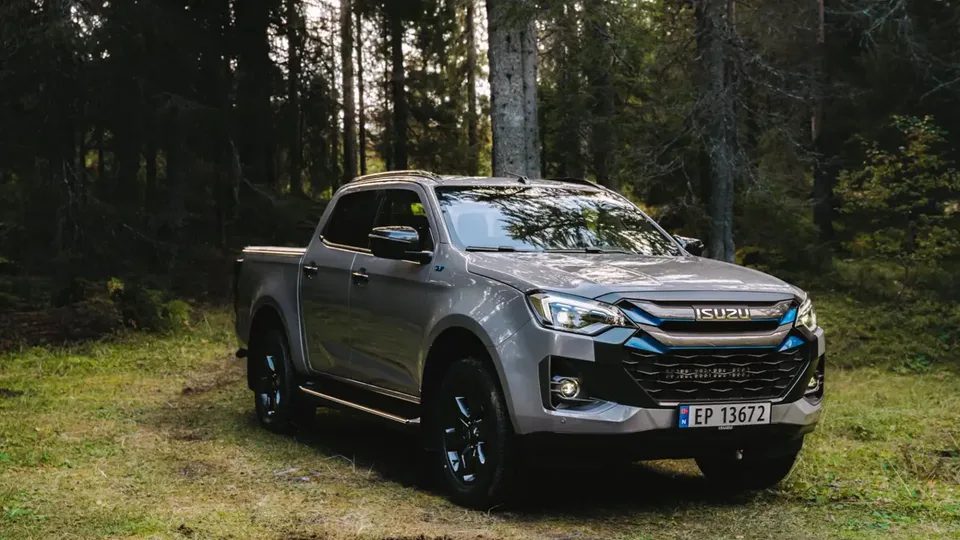 Elettronauti - Isuzu D-max D-max EV Double Cab - esterno