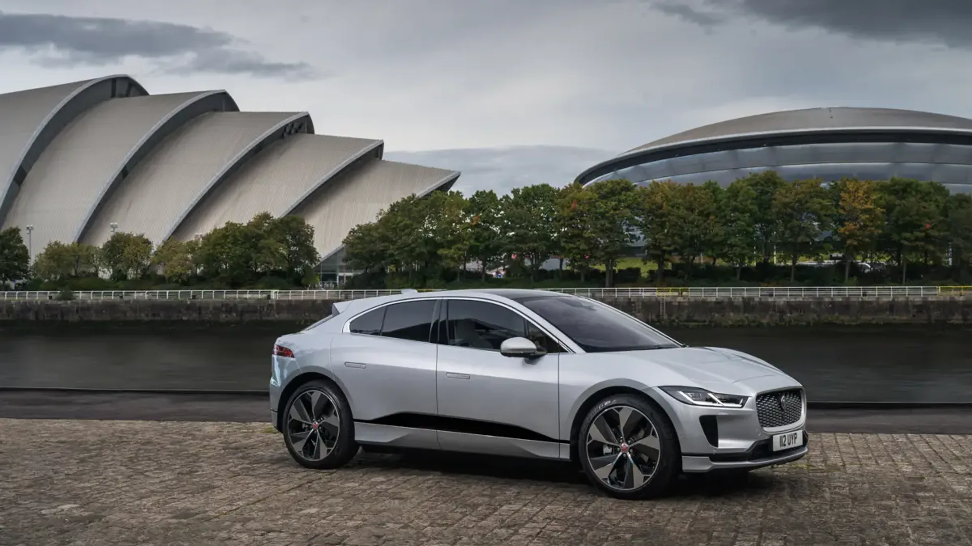 Elettronauti - Jaguar i-pace i-pace EV400 - esterno