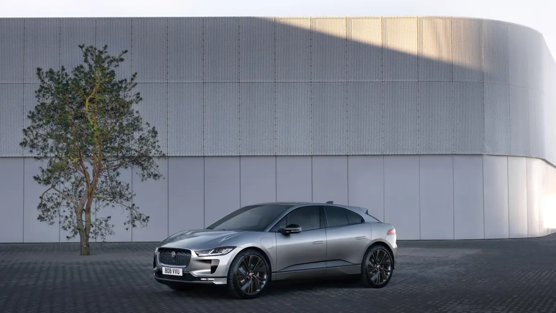 Elettronauti - Jaguar i-pace i-pace EV400 - esterno