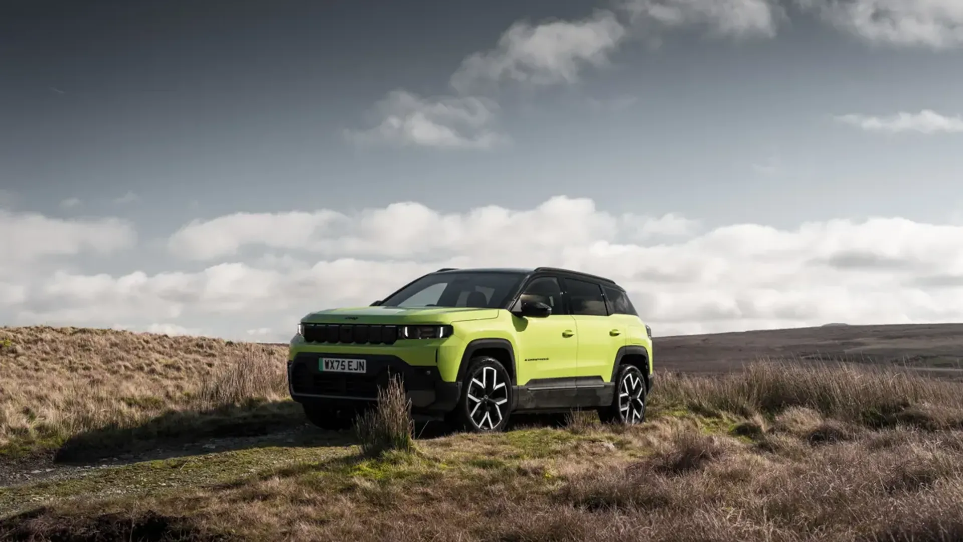 Compass FWD Standard Range