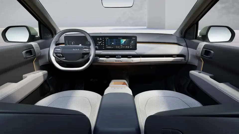 Elettronauti - Kia EV3 GT - Grigio - Interni - Vista della plancia
