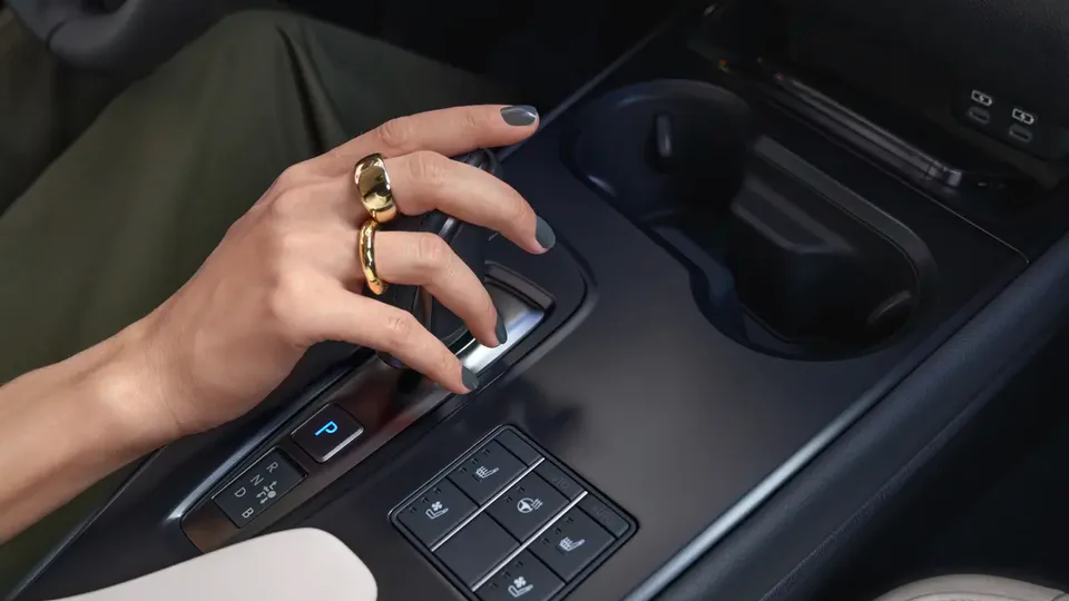 Elettronauti - Lexus ux ux 300e - dettaglio
