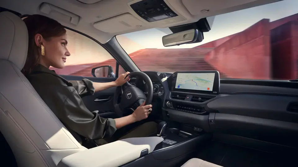 Elettronauti - Lexus ux ux 300e - interni