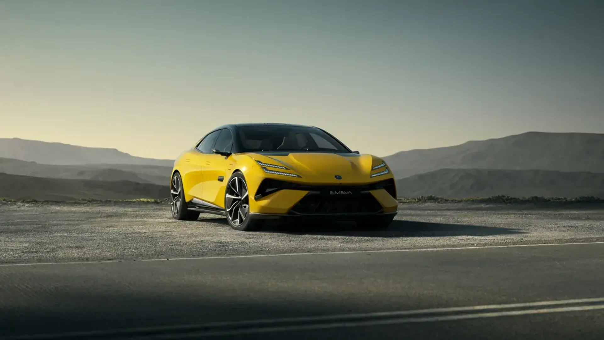 Elettronauti - Lotus Emeya 900 - Giallo - Esterno - Vista anteriore a tre quarti