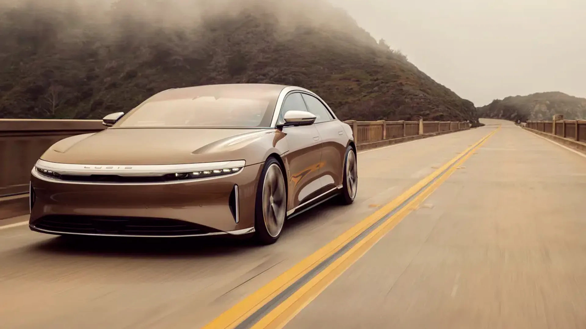 Elettronauti - Lucid Air Air Grand Touring - esterno