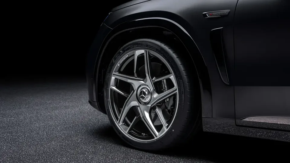 Elettronauti - Mercedes-Benz GT SUV