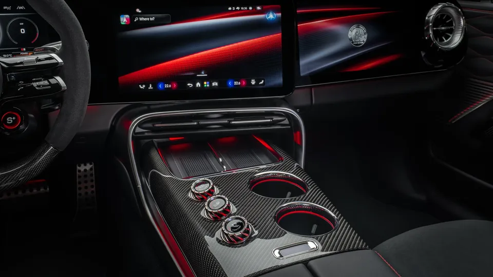 Elettronauti - Mercedes AMG GT